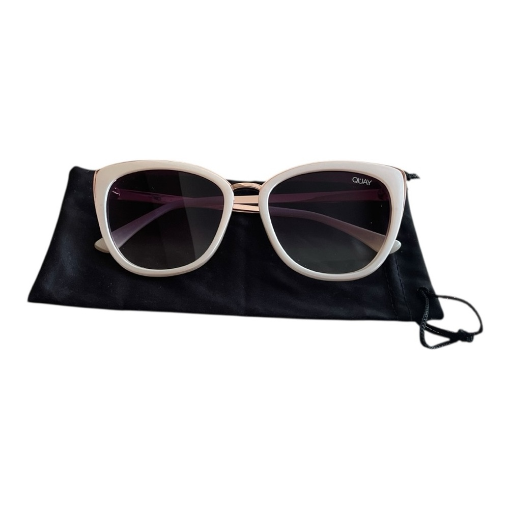 Quay Australia “Honey” Cat-Eye Sunglasses – Cream & Rose Gold